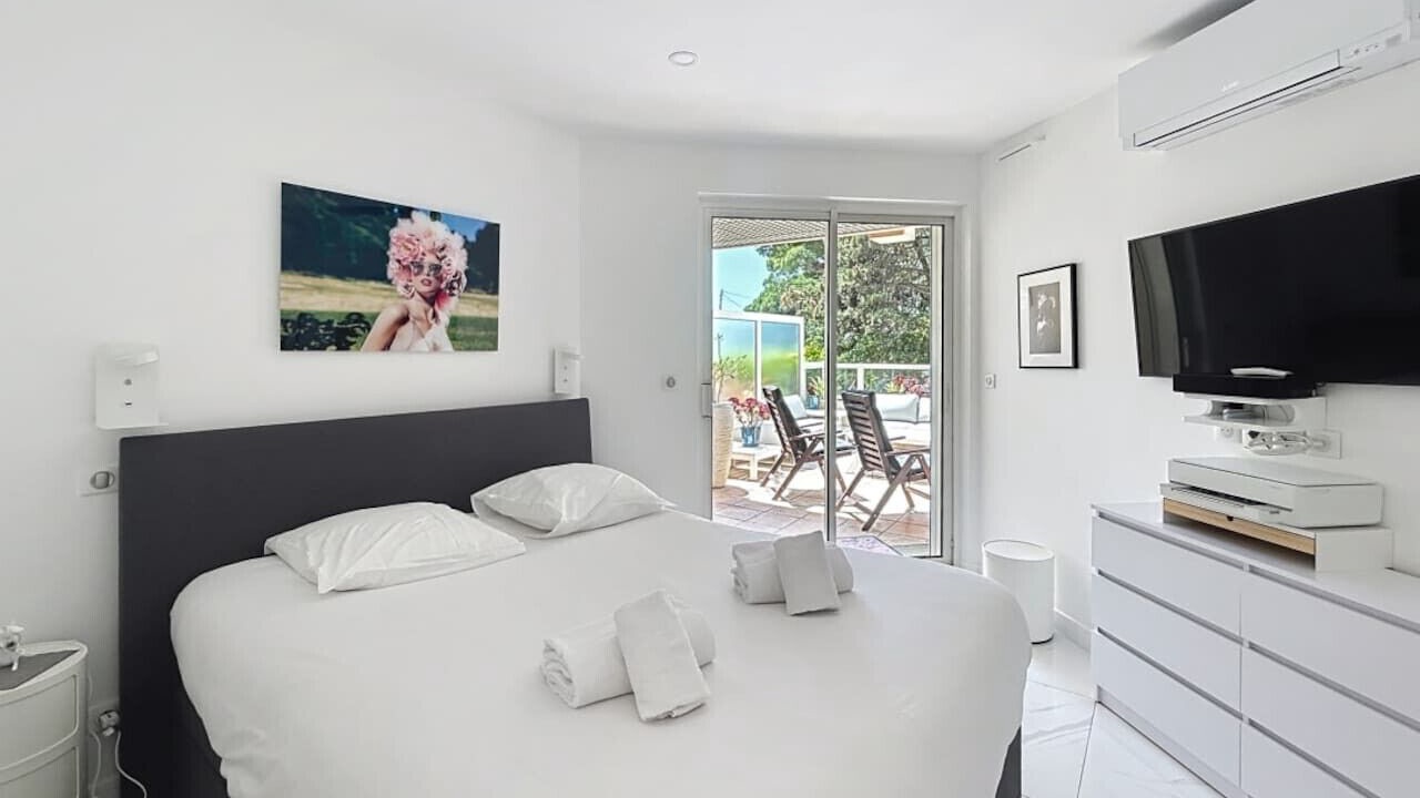 Photo of Bedroom in Golfe Juan