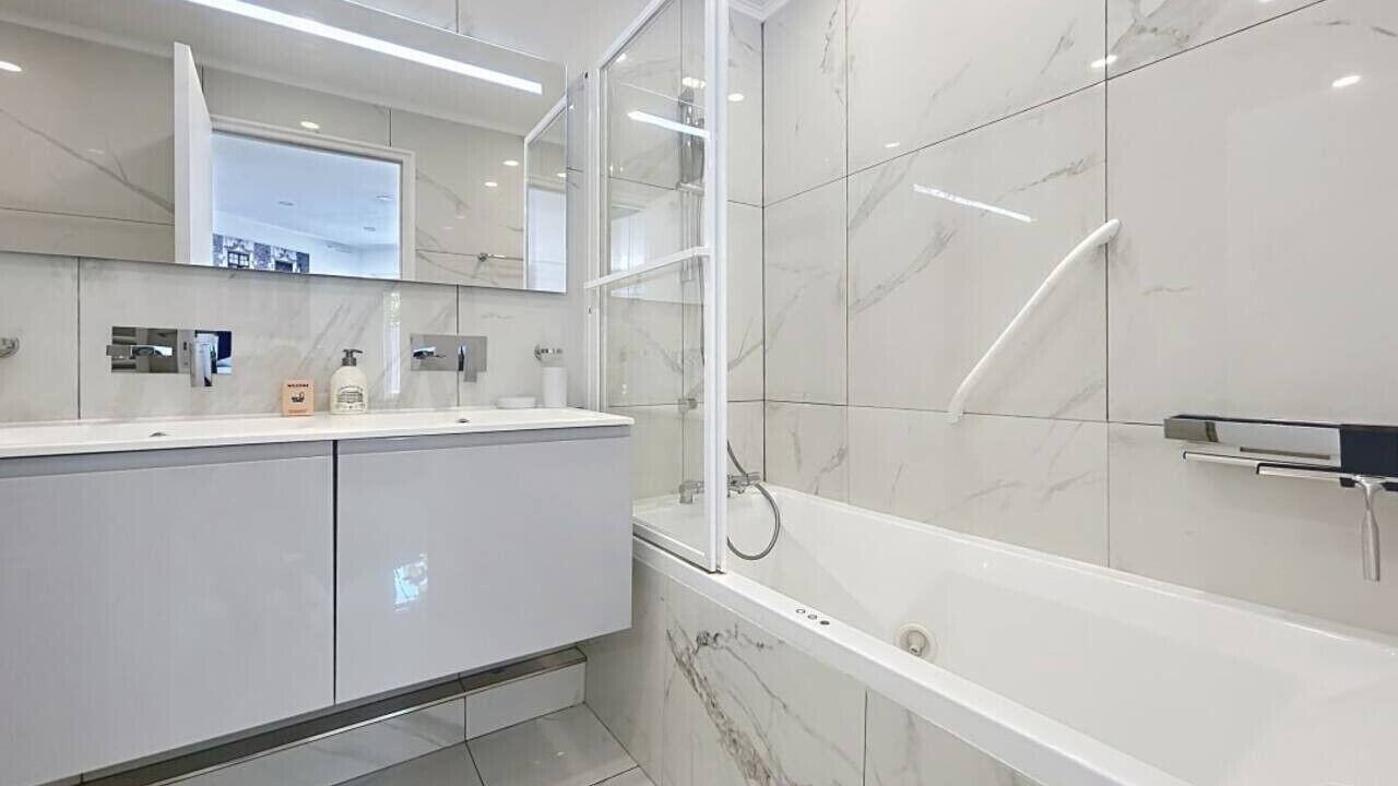 Photo of Bathroom in Golfe Juan