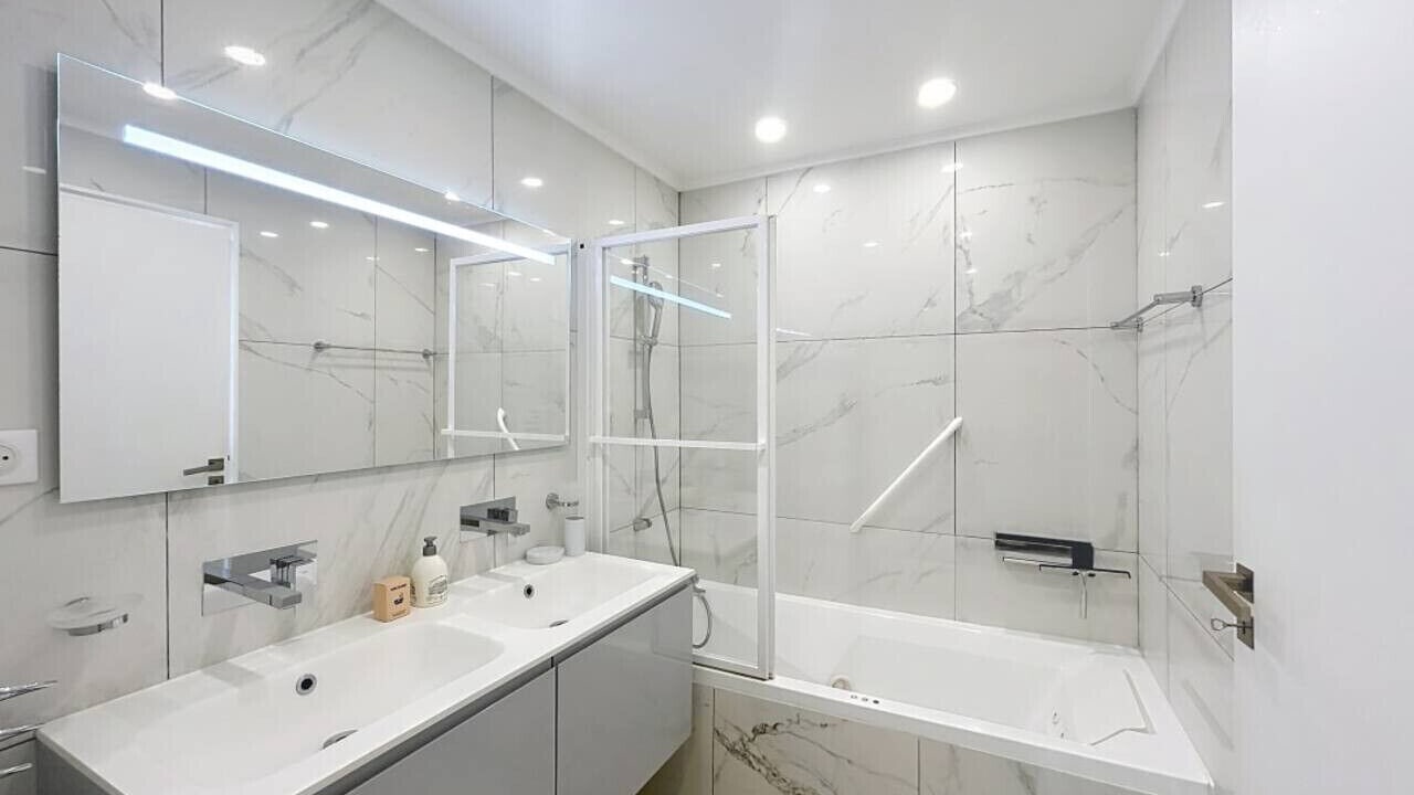 Photo of Bathroom in Golfe Juan