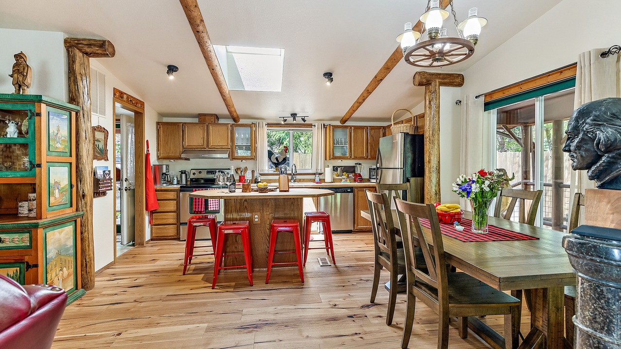 Photo of Others in Trail