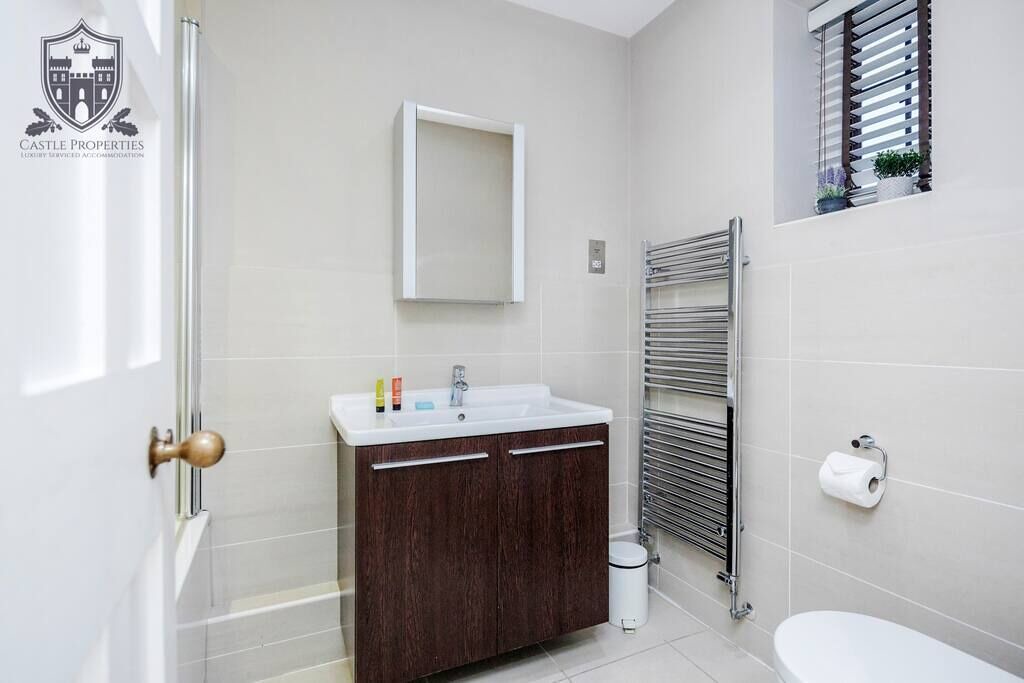 Photo of Bathroom in Eton