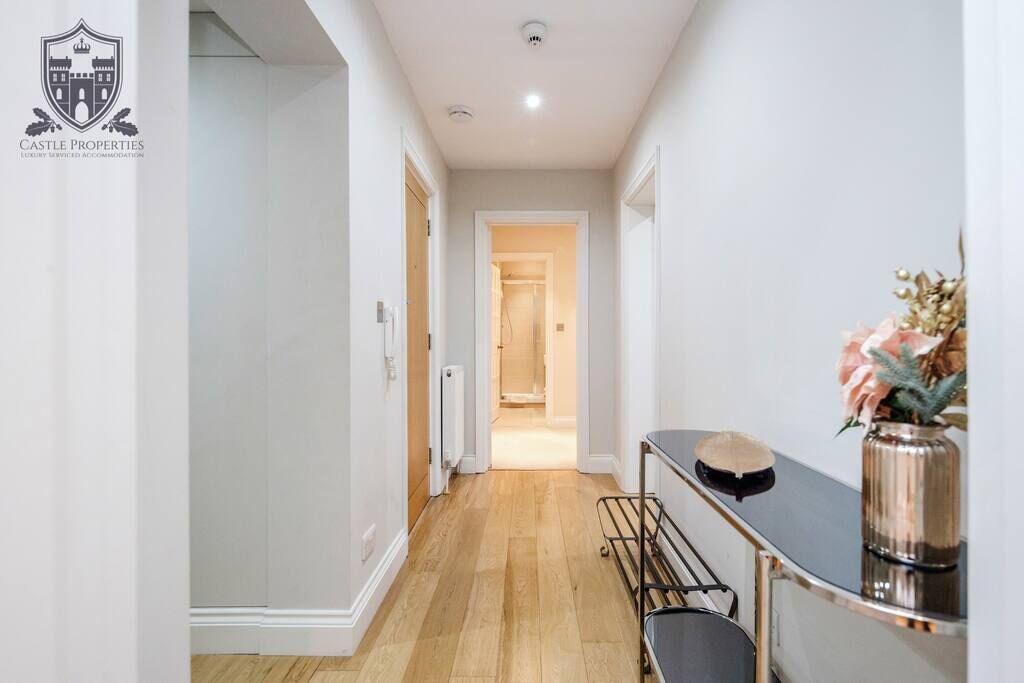 Photo of Others in Eton