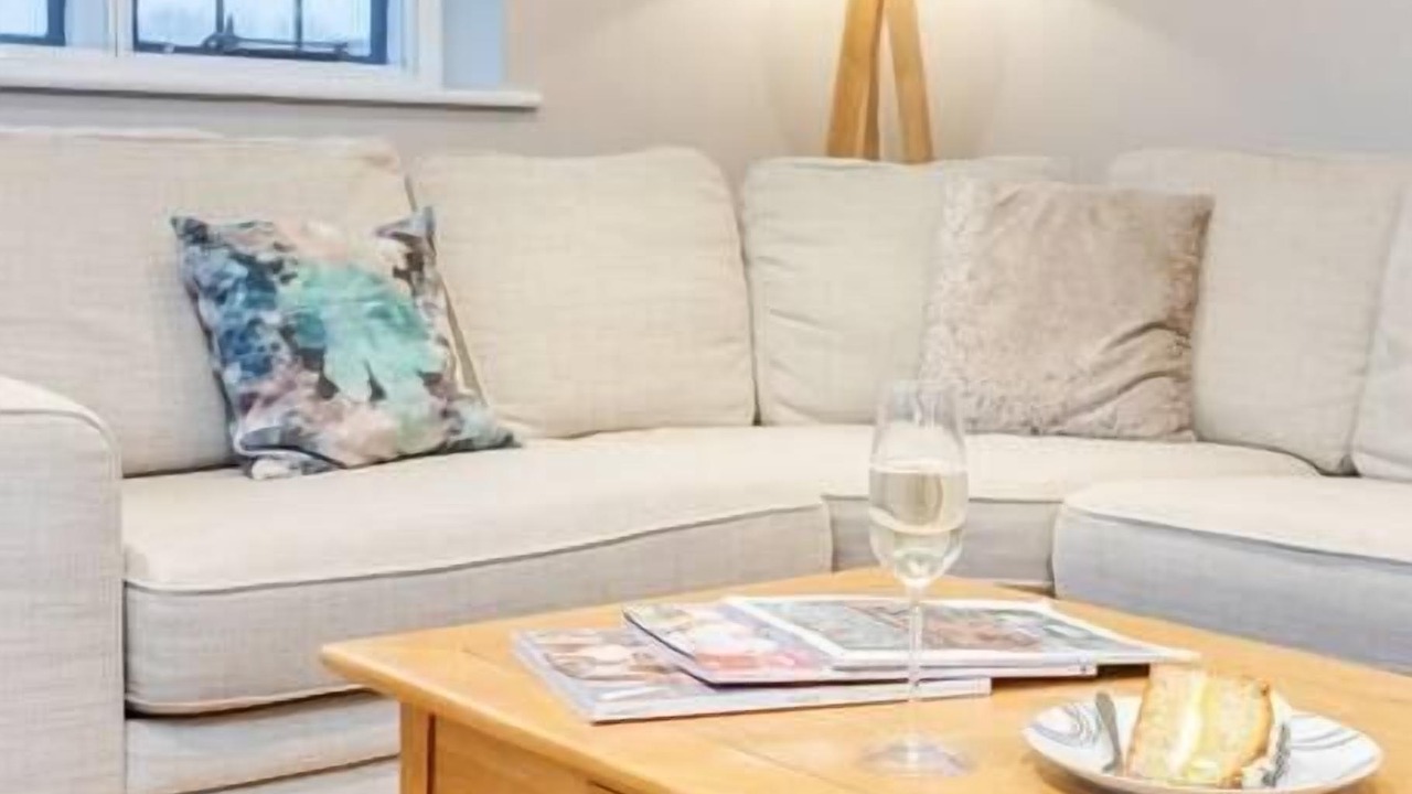 Photo of Livingroom in Eton