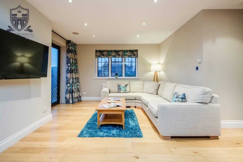 Photo of Livingroom in Eton