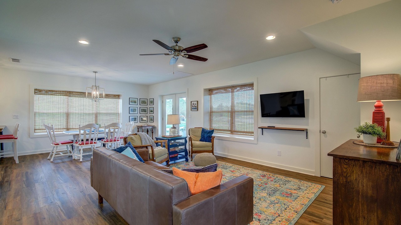 Photo of Livingroom in Greenville