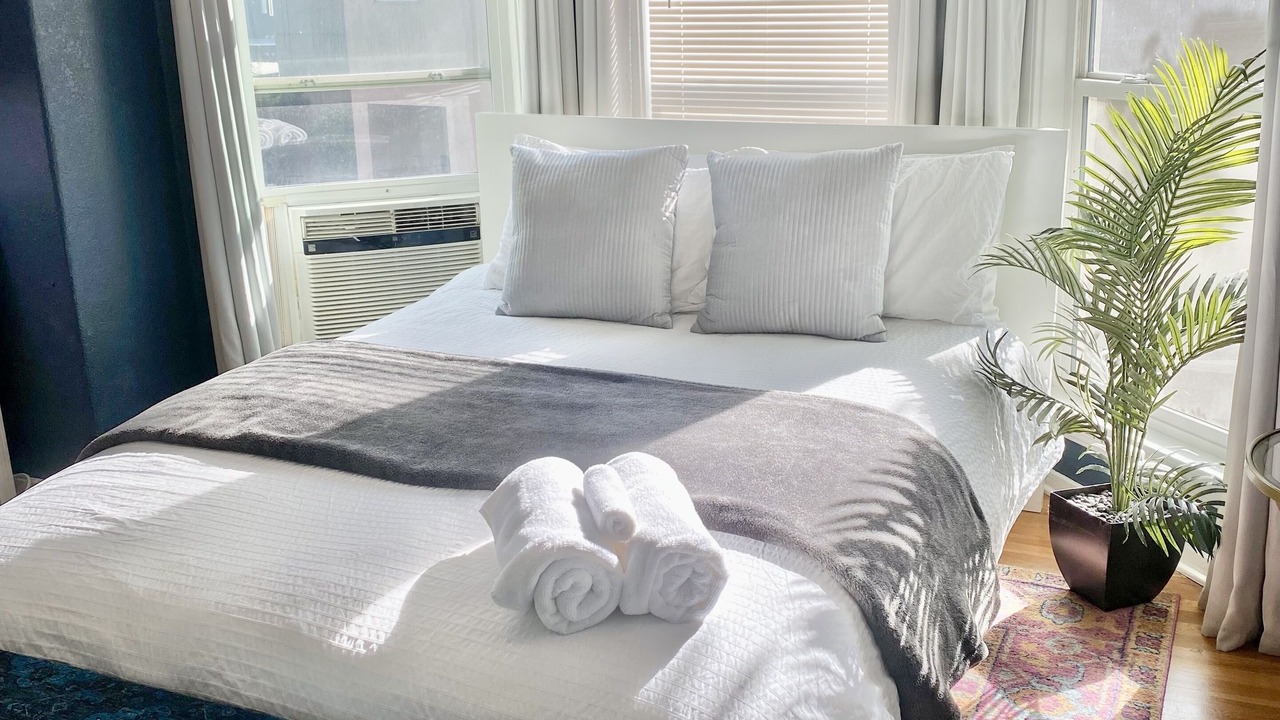 Photo of Bedroom in Midtown Sacramento