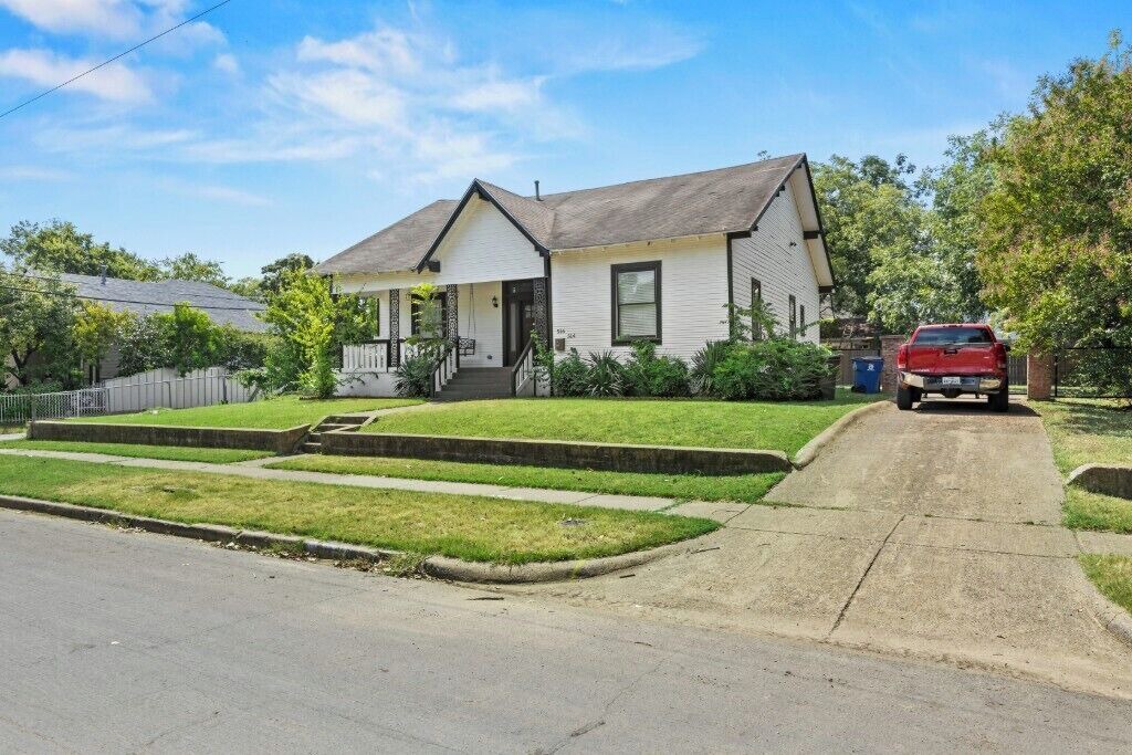 Photo of Outdoor in Oak Cliff