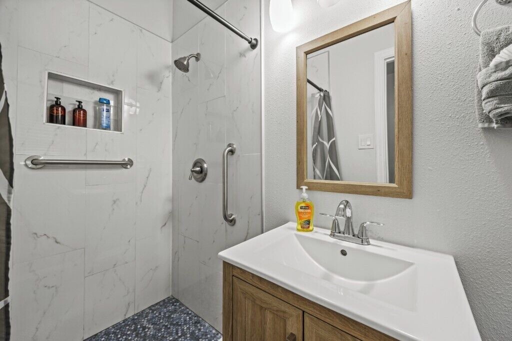 Photo of Bathroom in Oak Cliff