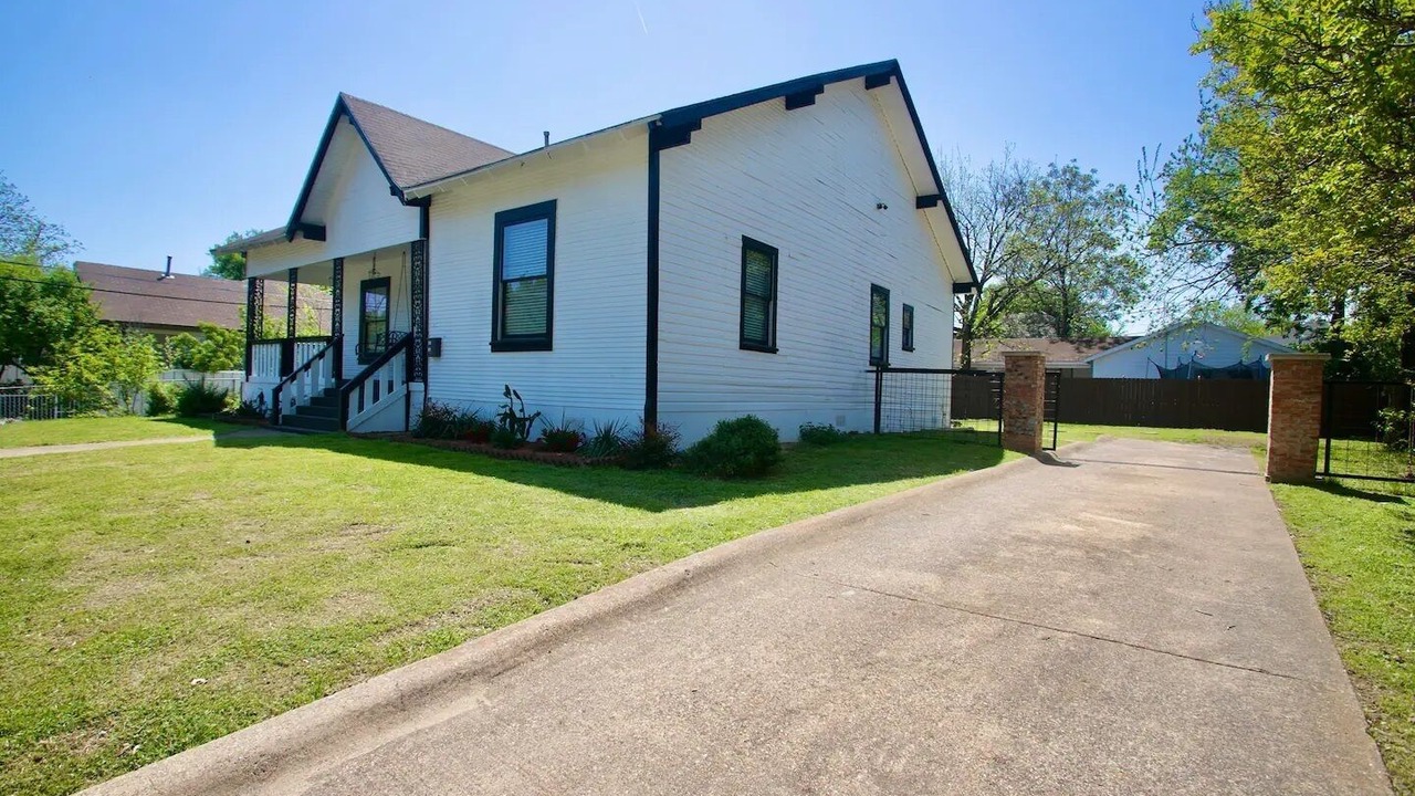 Photo of Outdoor in Oak Cliff