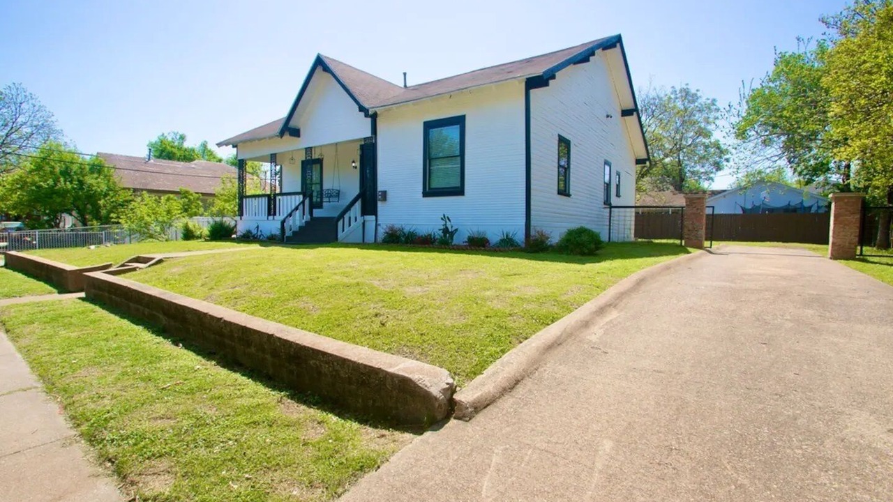 Photo of Outdoor in Oak Cliff