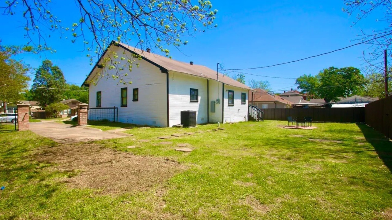 Photo of Outdoor in Oak Cliff