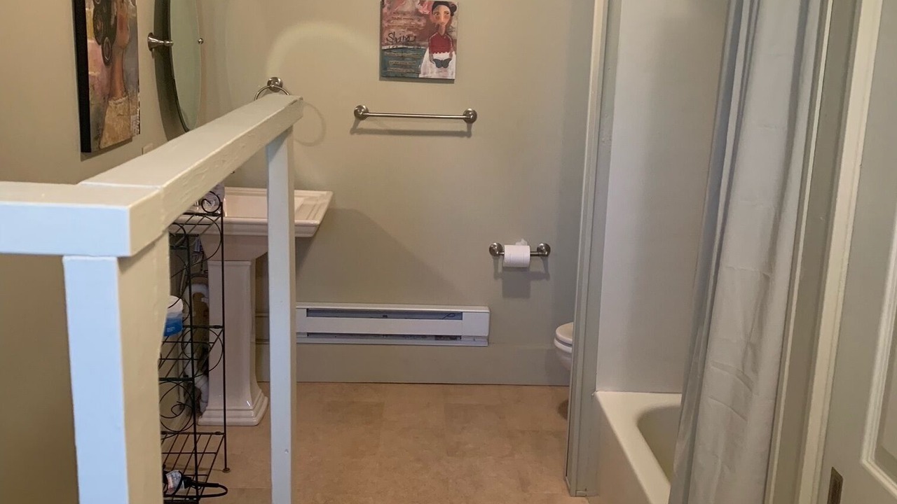 Photo of Bathroom in Arcadia