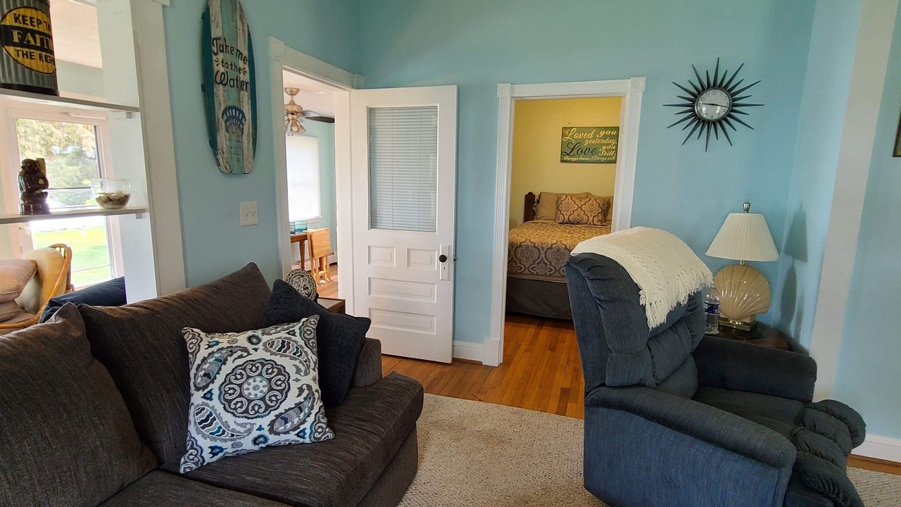 Photo of Livingroom in Coltons Point