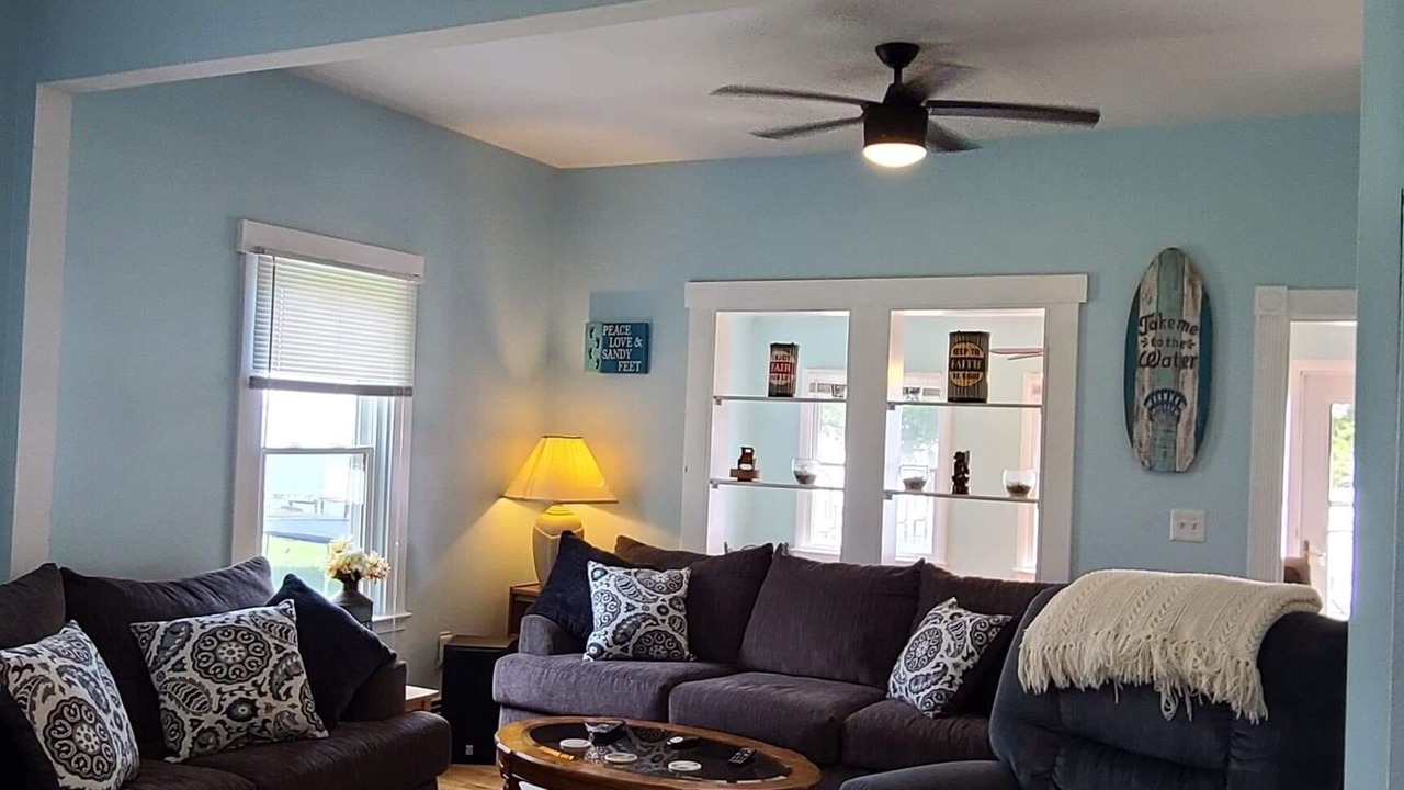 Photo of Livingroom in Coltons Point