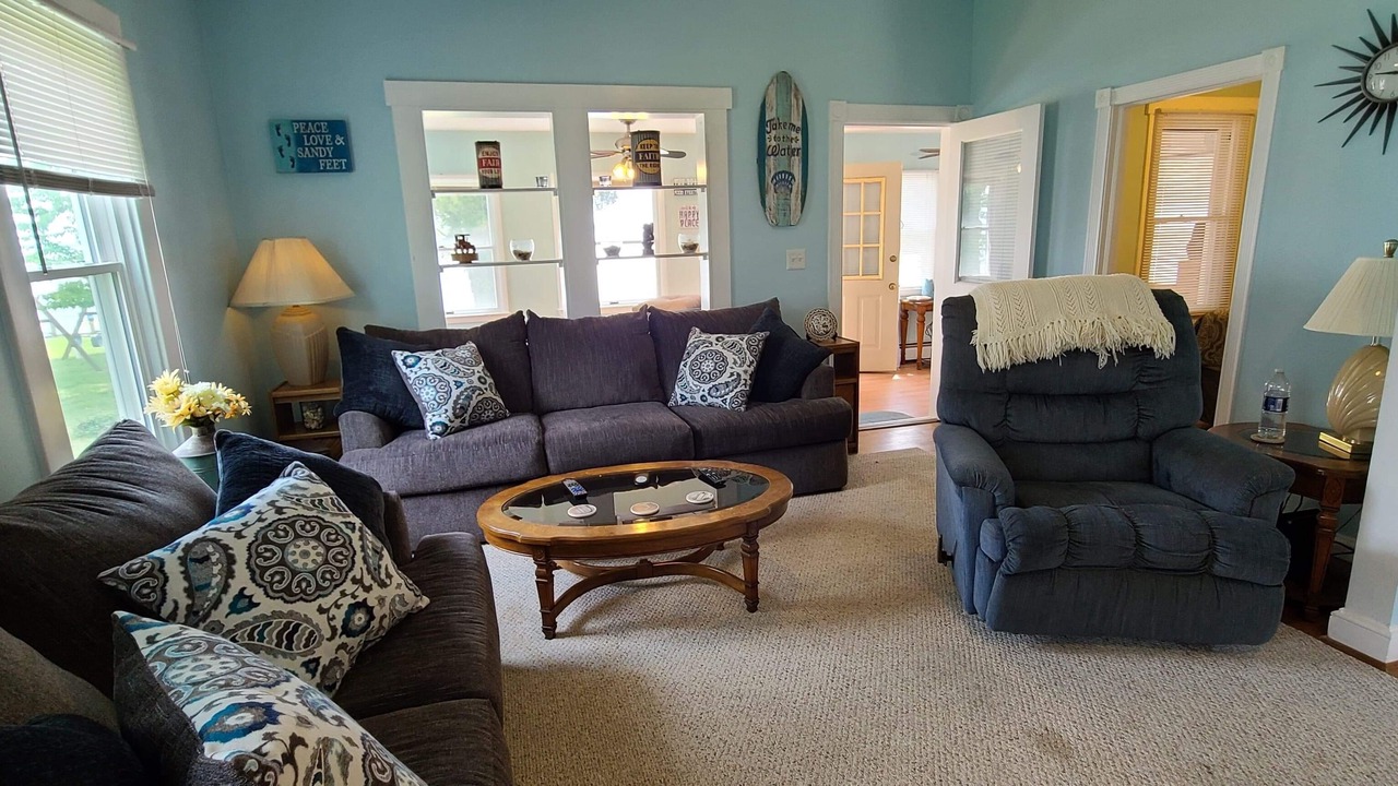 Photo of Livingroom in Coltons Point