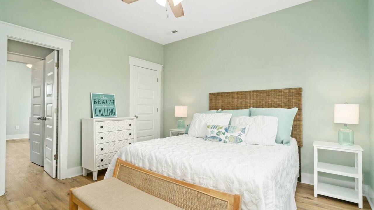 Photo of Bedroom in North Topsail Beach