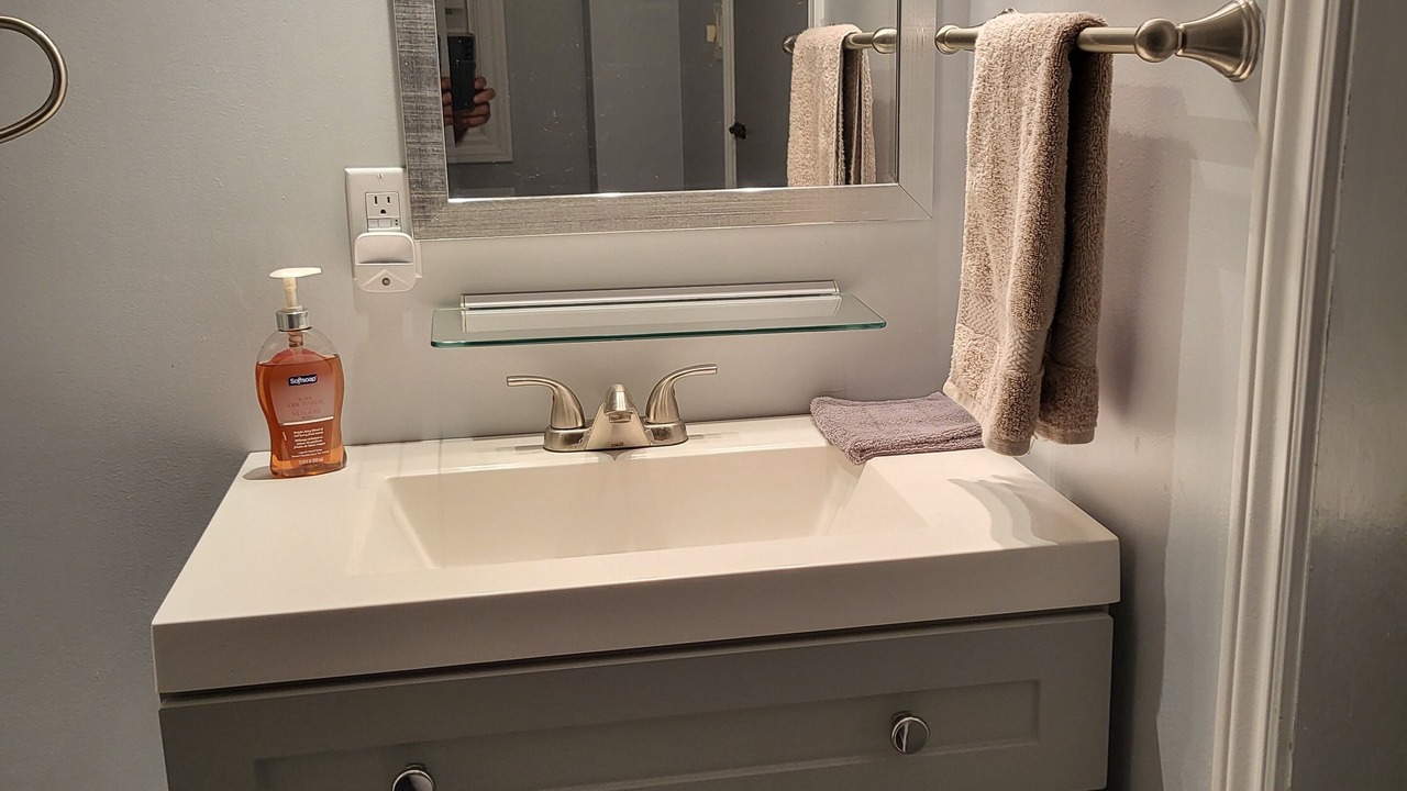Photo of Bathroom in Green Gables