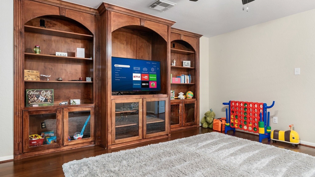 Photo of Bedroom in The Woodlands