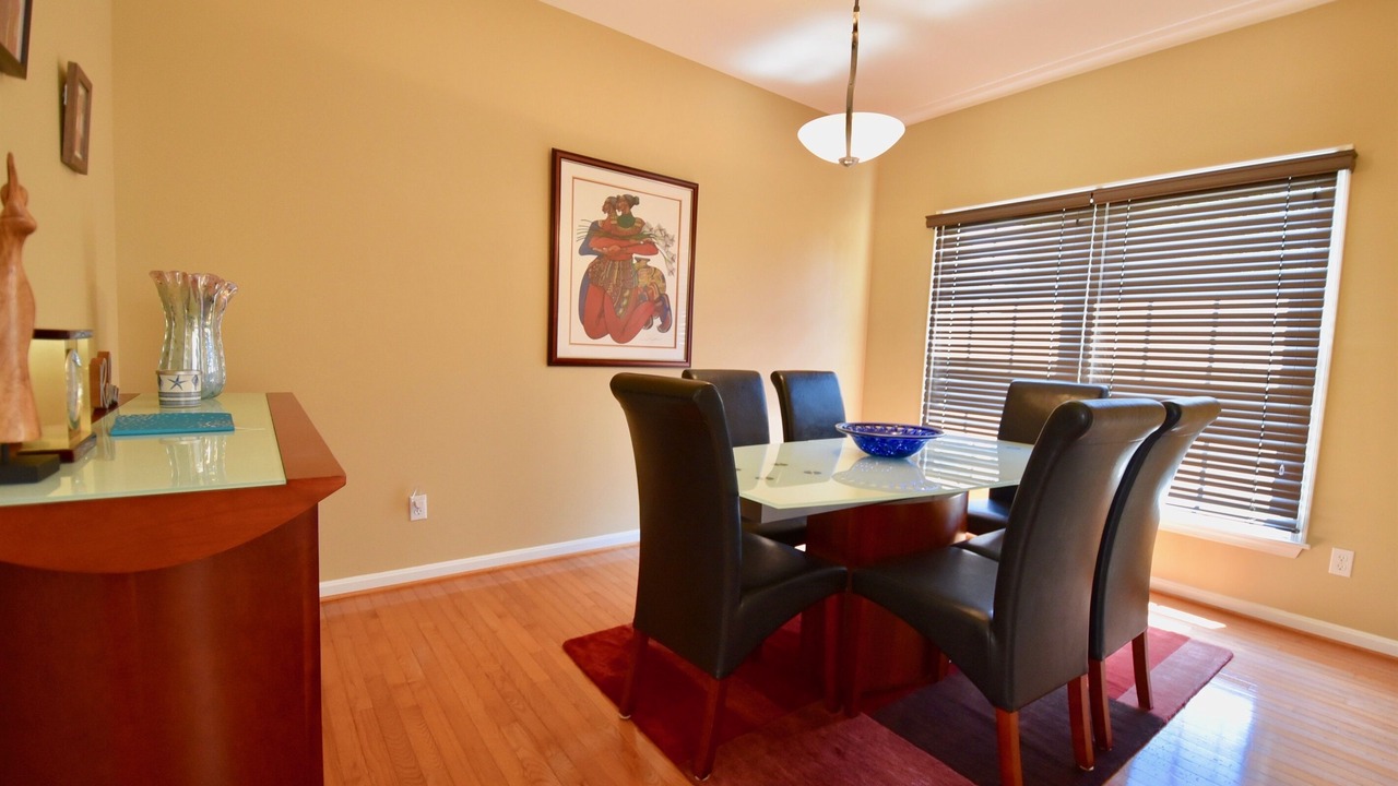Photo of Livingroom in Royal Oak