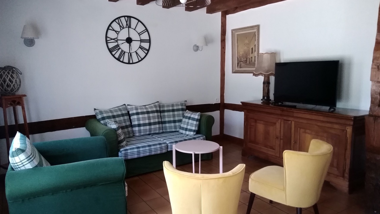 Photo of Livingroom in Saint-Aubin-de-Scellon