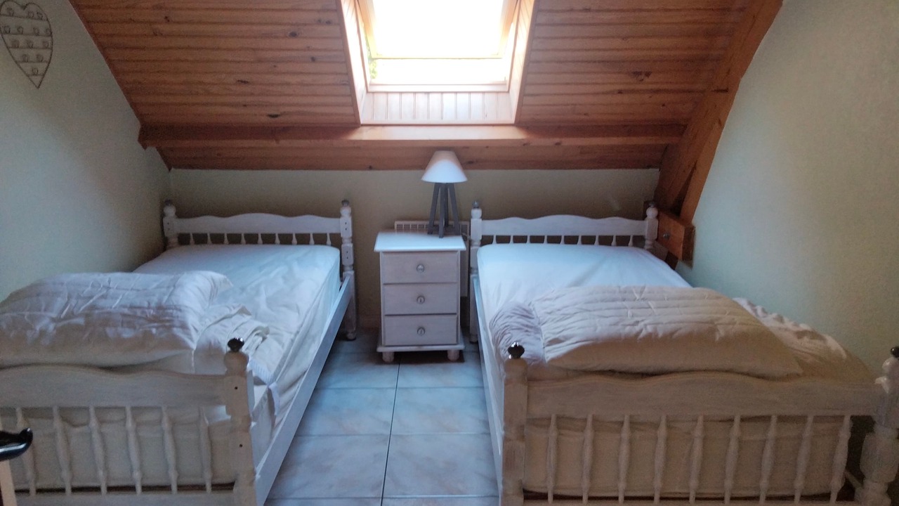 Photo of Bedroom in Surtainville