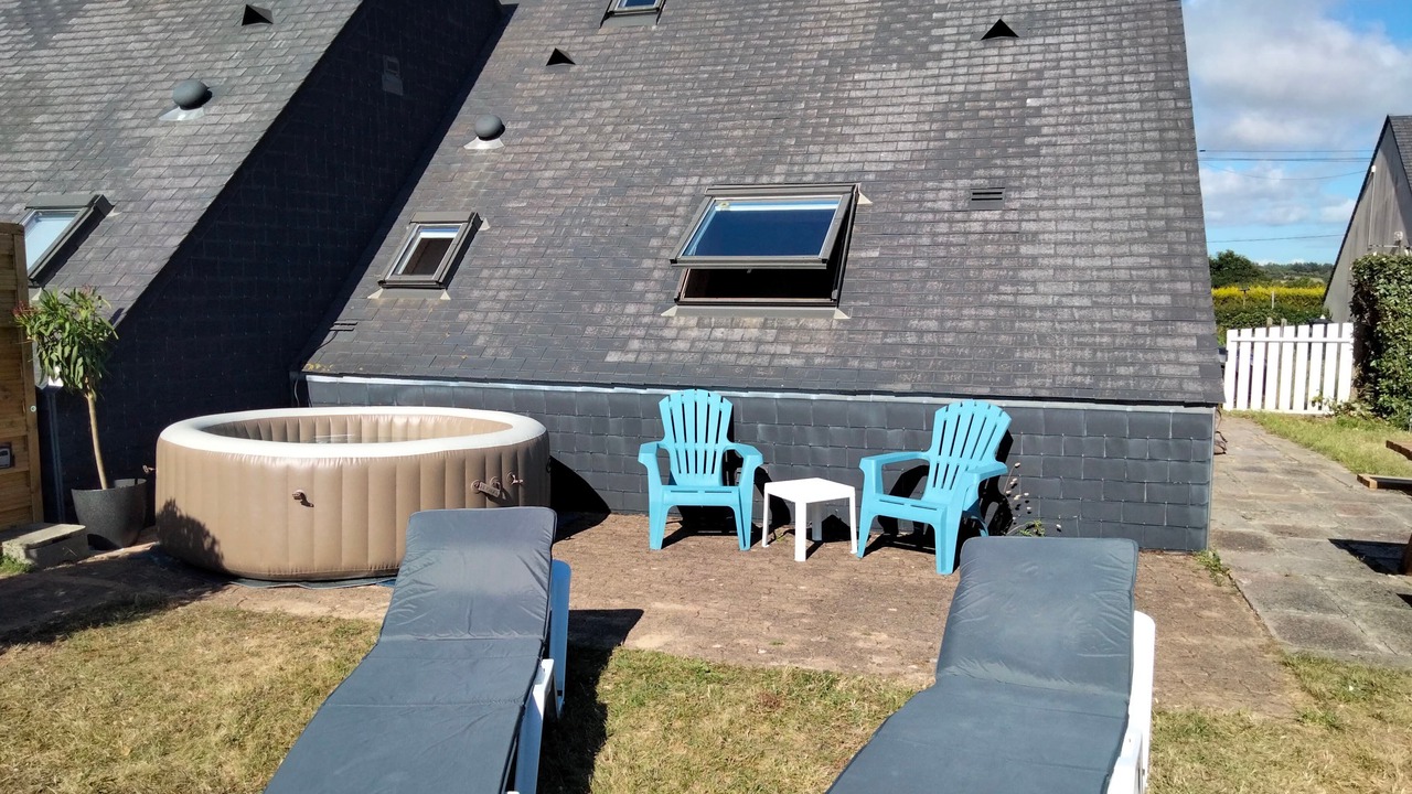 Photo of Patio Balcony in Surtainville