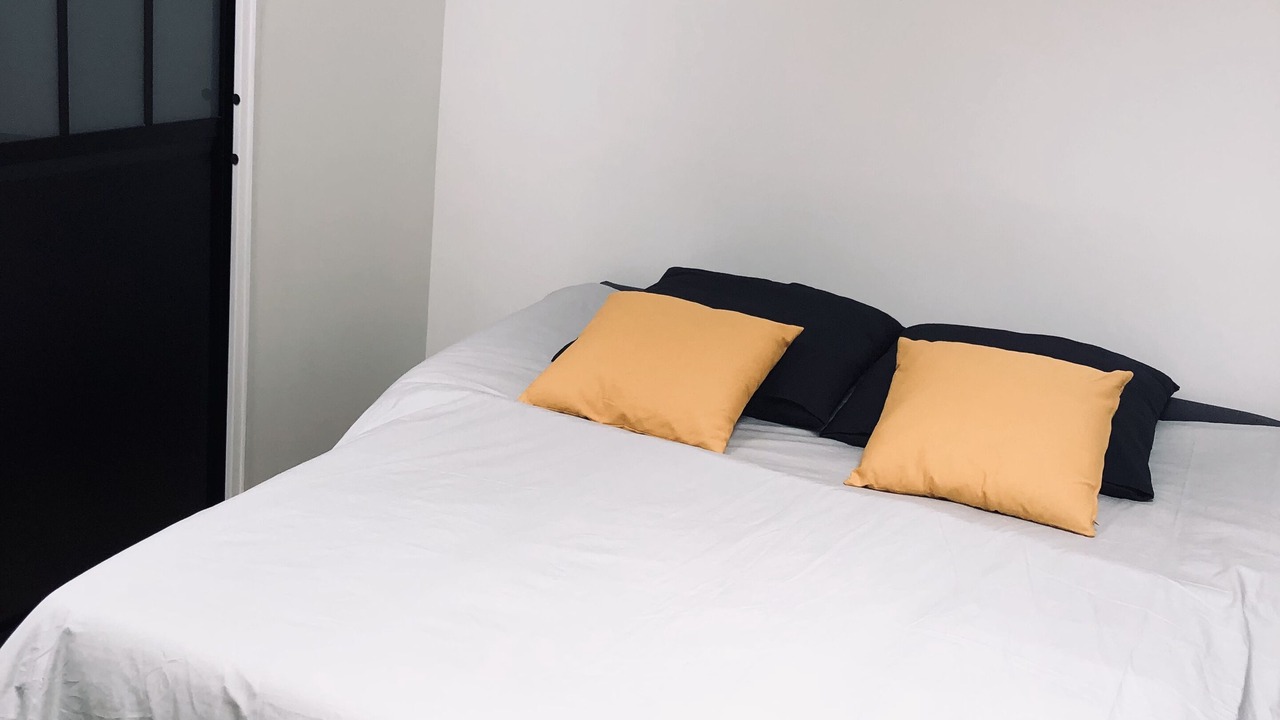 Photo of Bedroom in Saint-Etienne