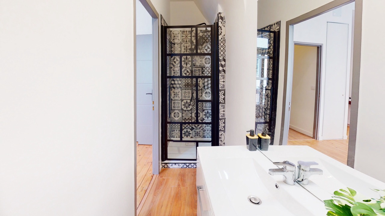 Photo of Bathroom in Capitole