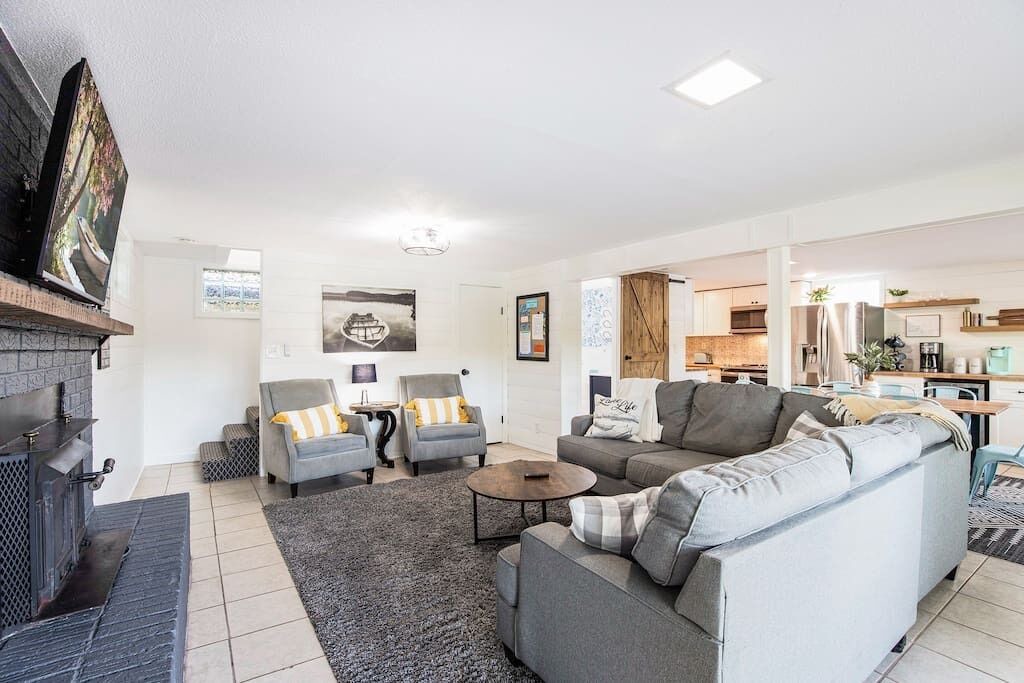 Photo of Livingroom in Gravois Mills