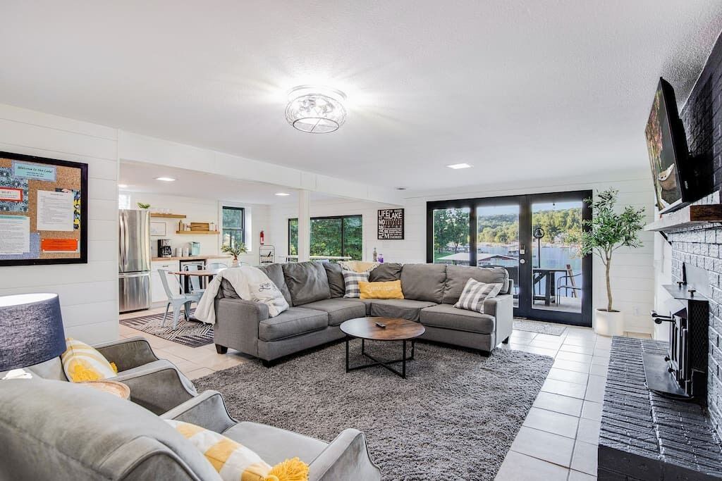Photo of Livingroom in Gravois Mills