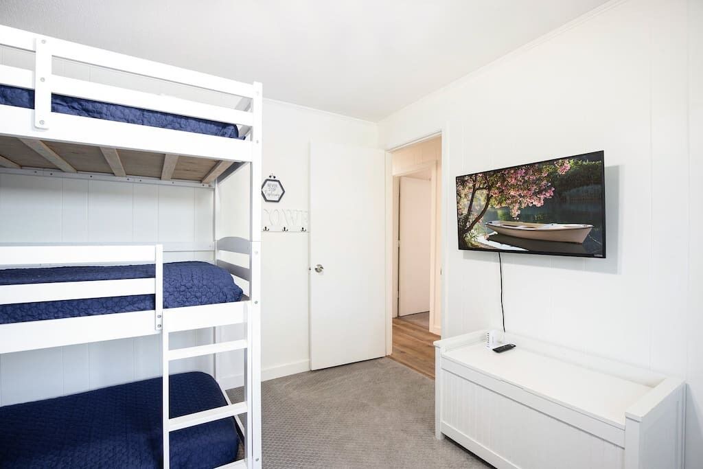 Photo of Bedroom in Gravois Mills