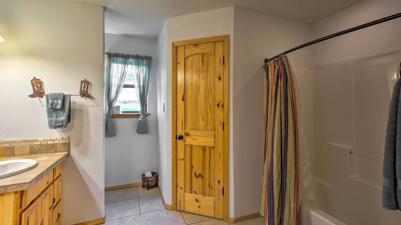 Photo of Bathroom in Emory