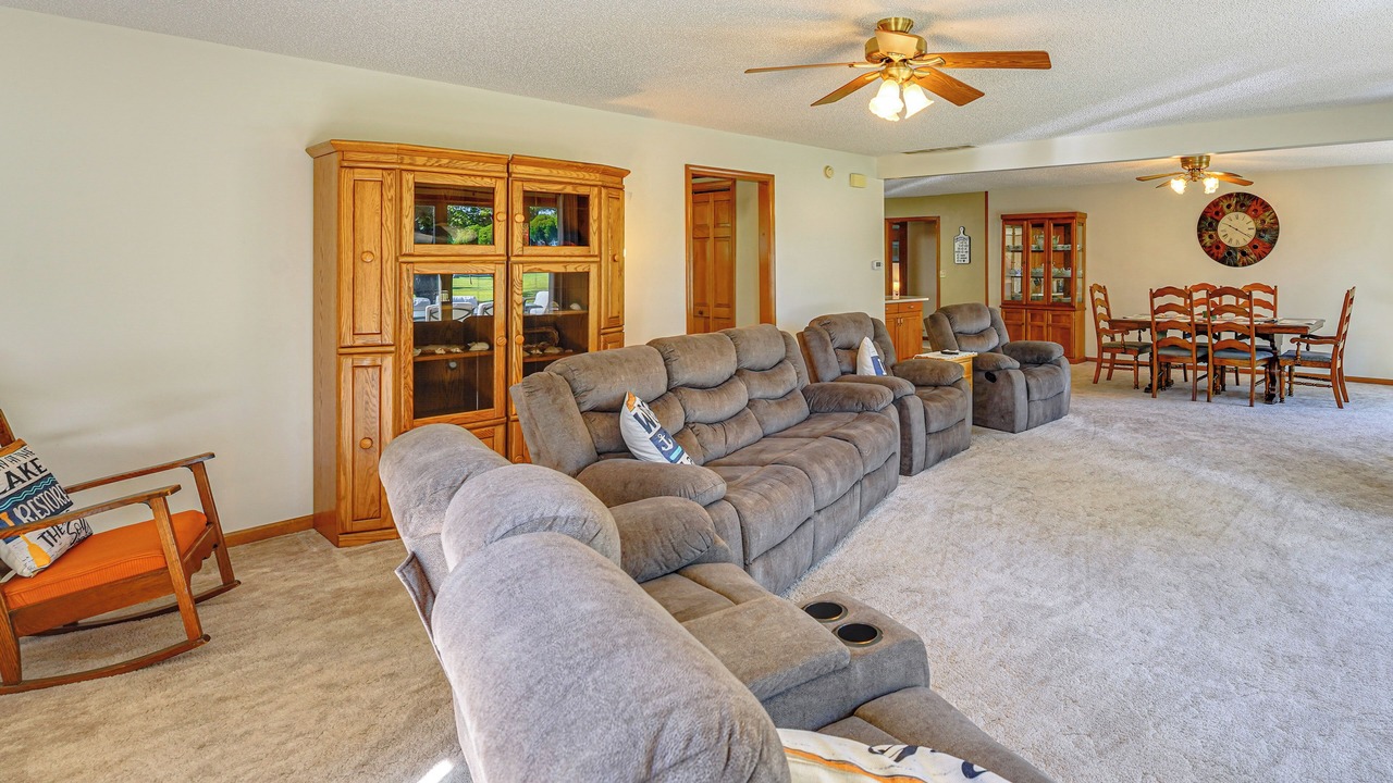 Photo of Bedroom in Grove