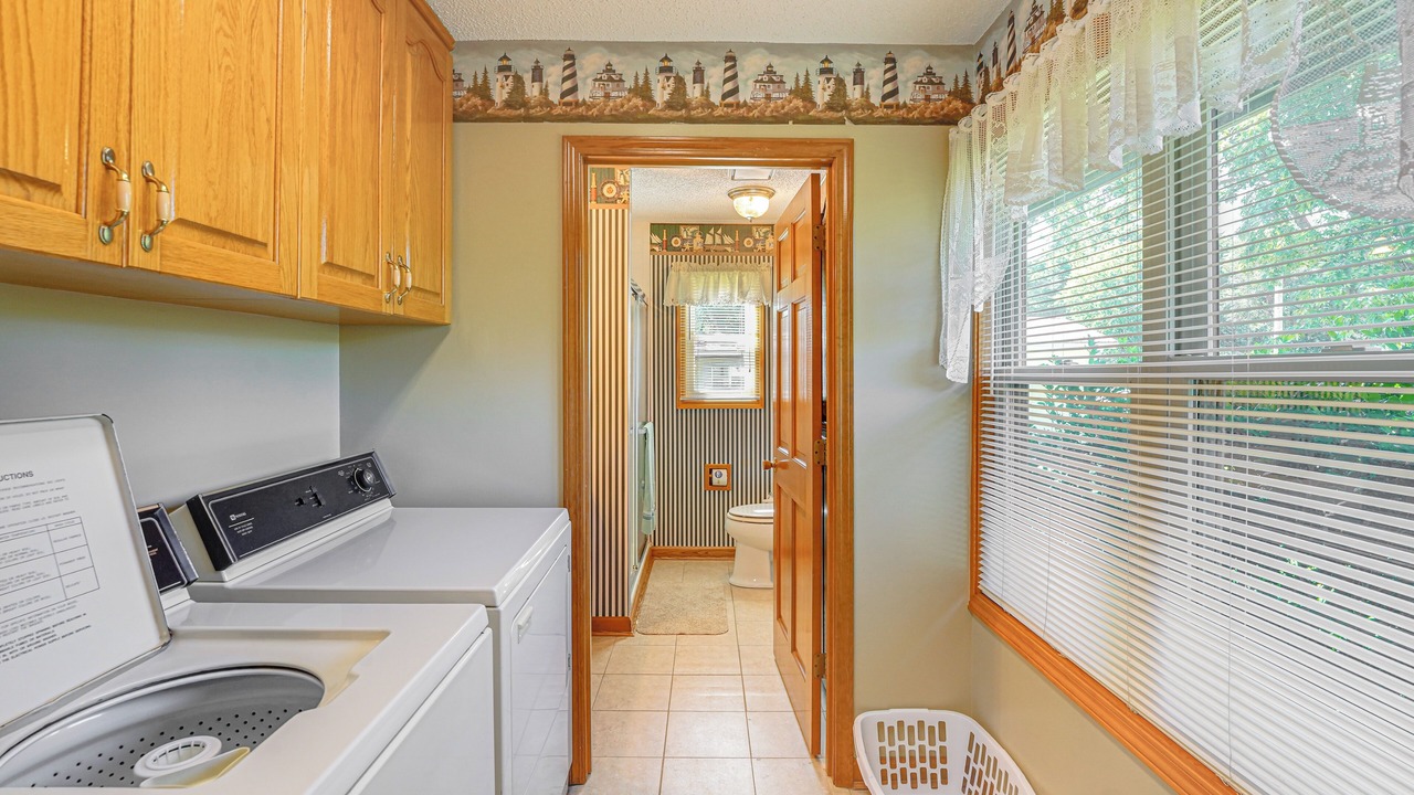 Photo of Bedroom in Grove