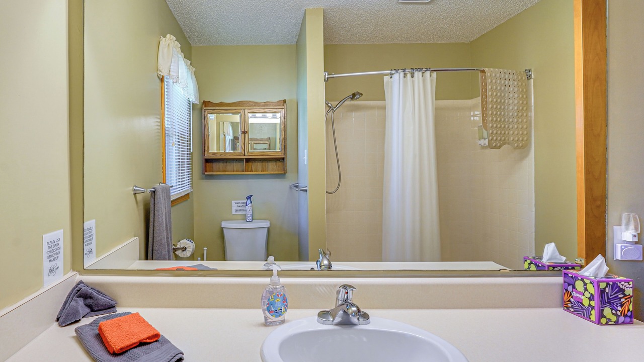 Photo of Bathroom in Grove