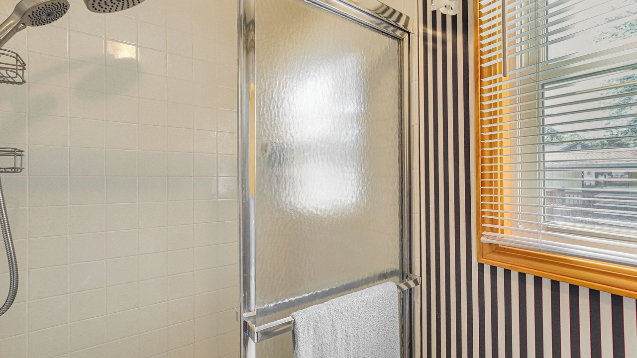 Photo of Bathroom in Grove
