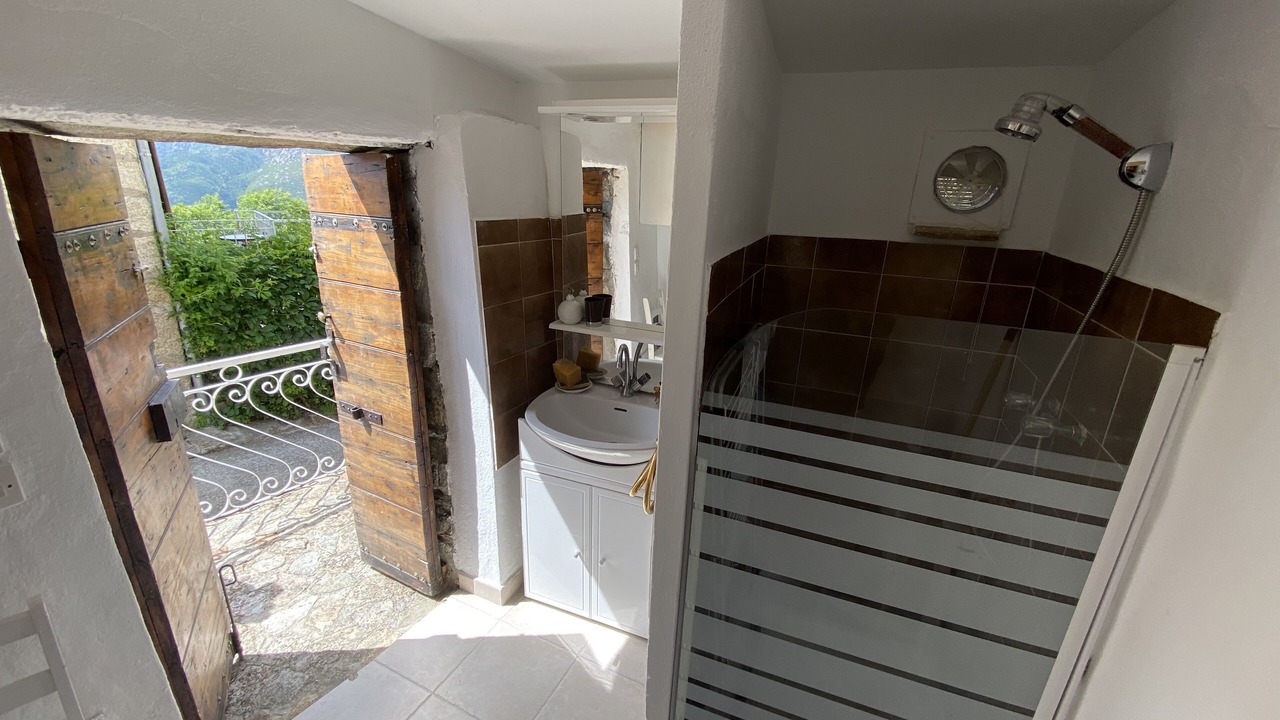 Photo of Bathroom in Bocognano