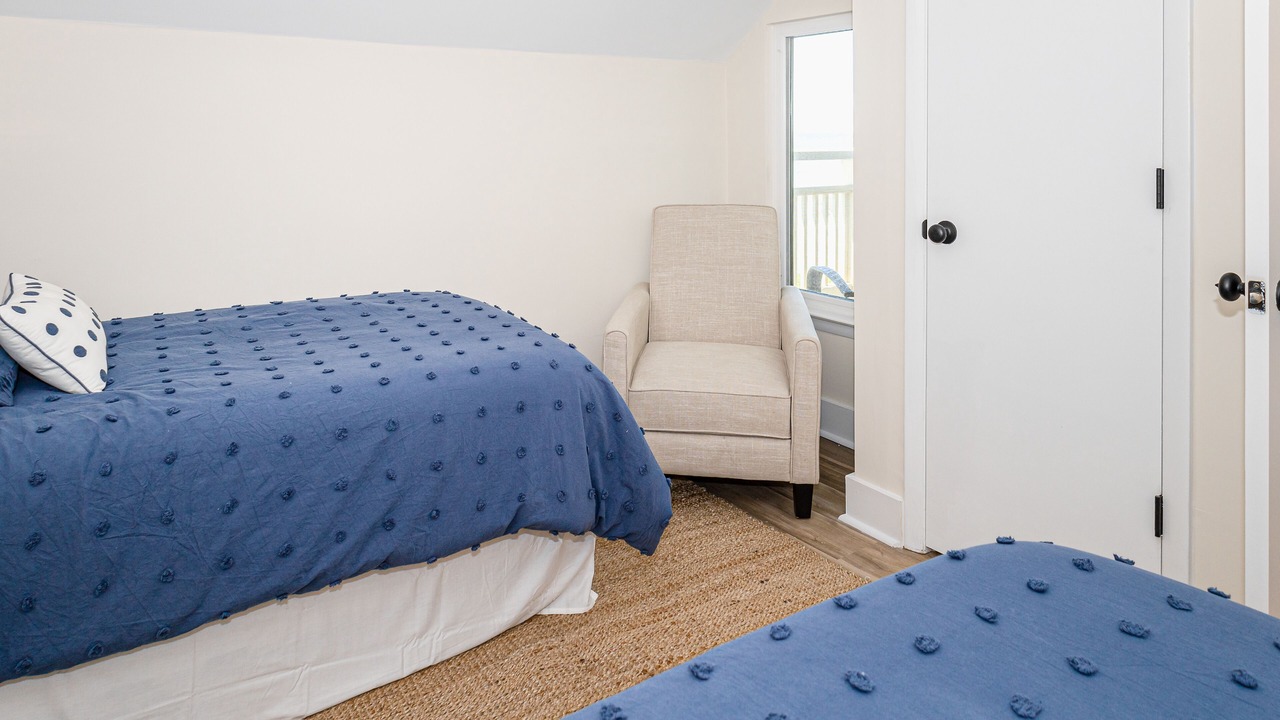 Photo of Bedroom in Caswell Beach