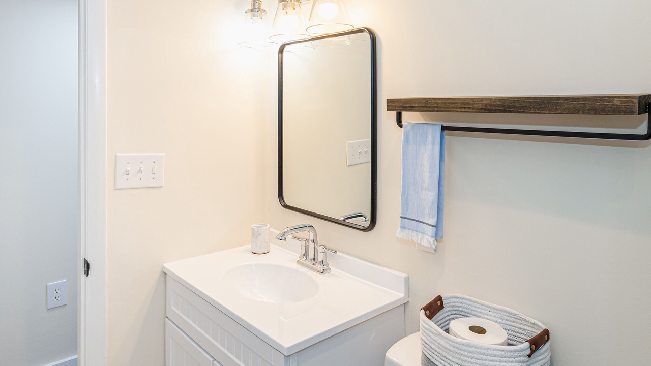 Photo of Bathroom in Caswell Beach