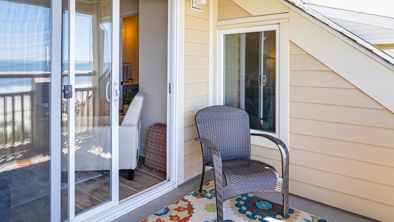 Photo of Patio Balcony in Caswell Beach