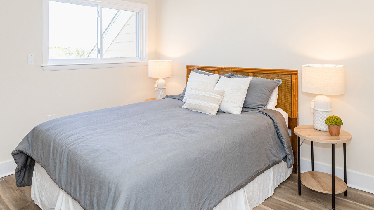 Photo of Bedroom in Caswell Beach