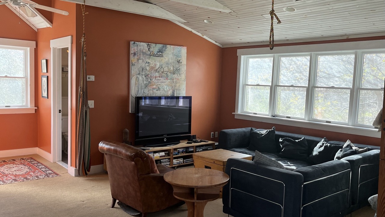 Photo of Livingroom in Adamsville