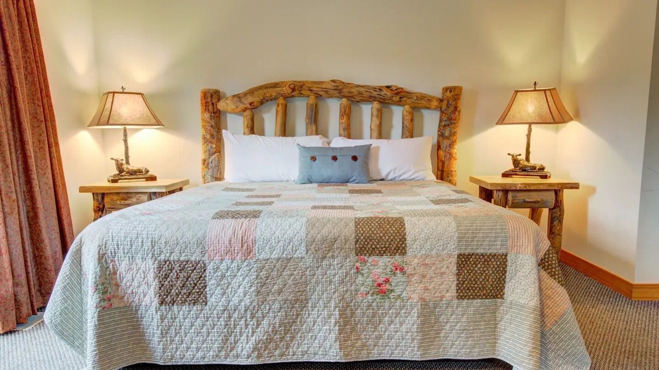 Photo of Bedroom in Oglesby