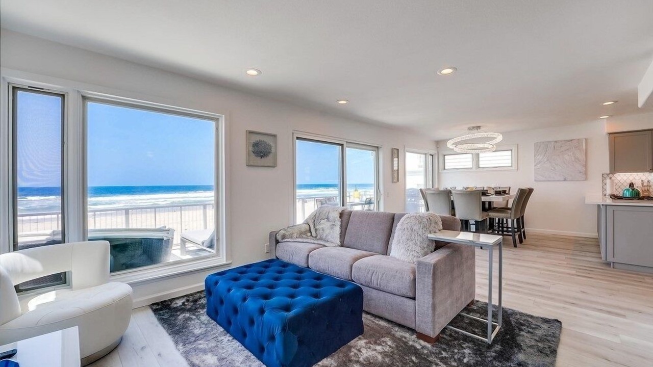 Photo of Livingroom in Mission Beach