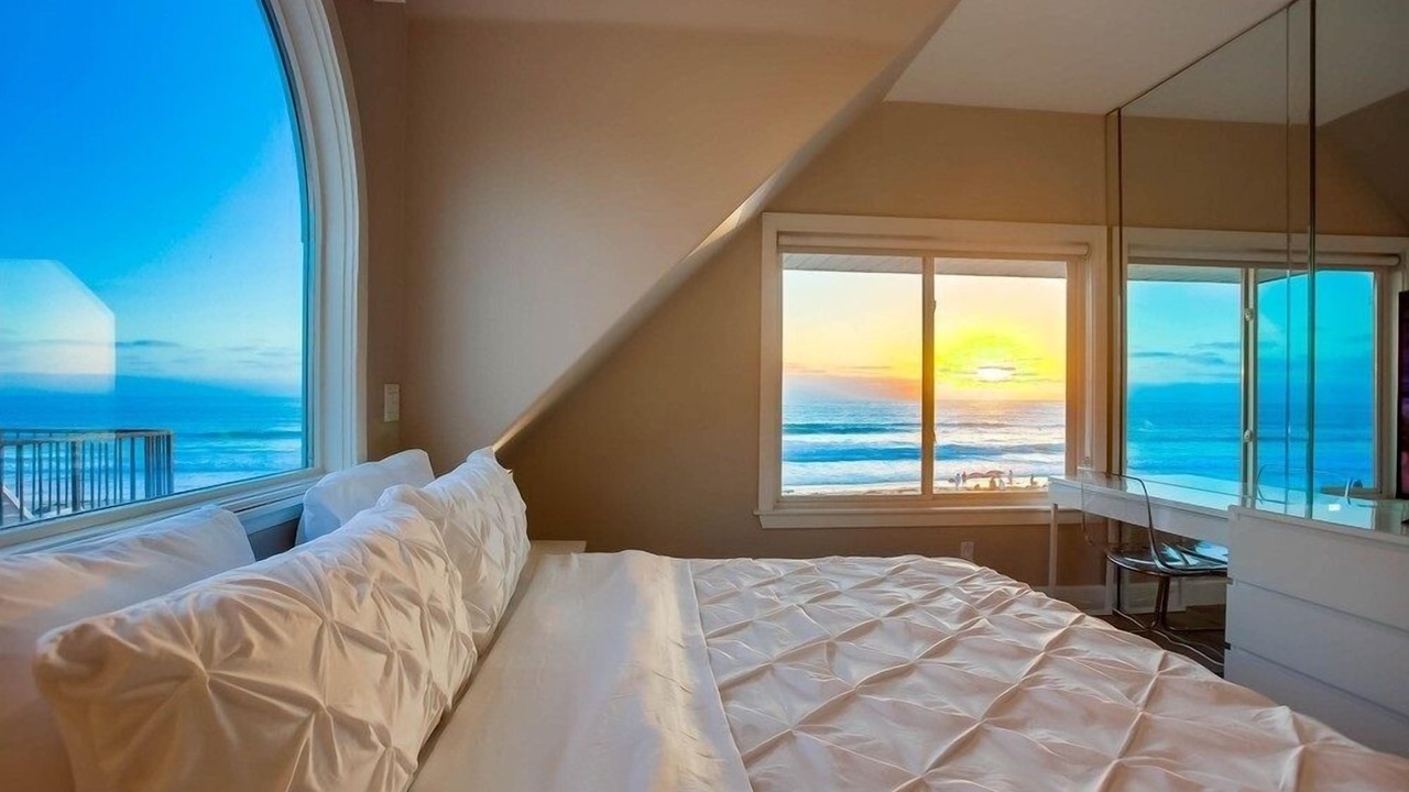 Photo of Bedroom in Mission Beach
