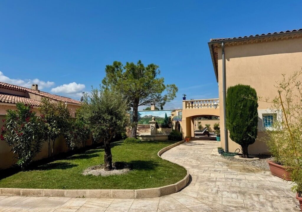 Photo of Outdoor in Molleges