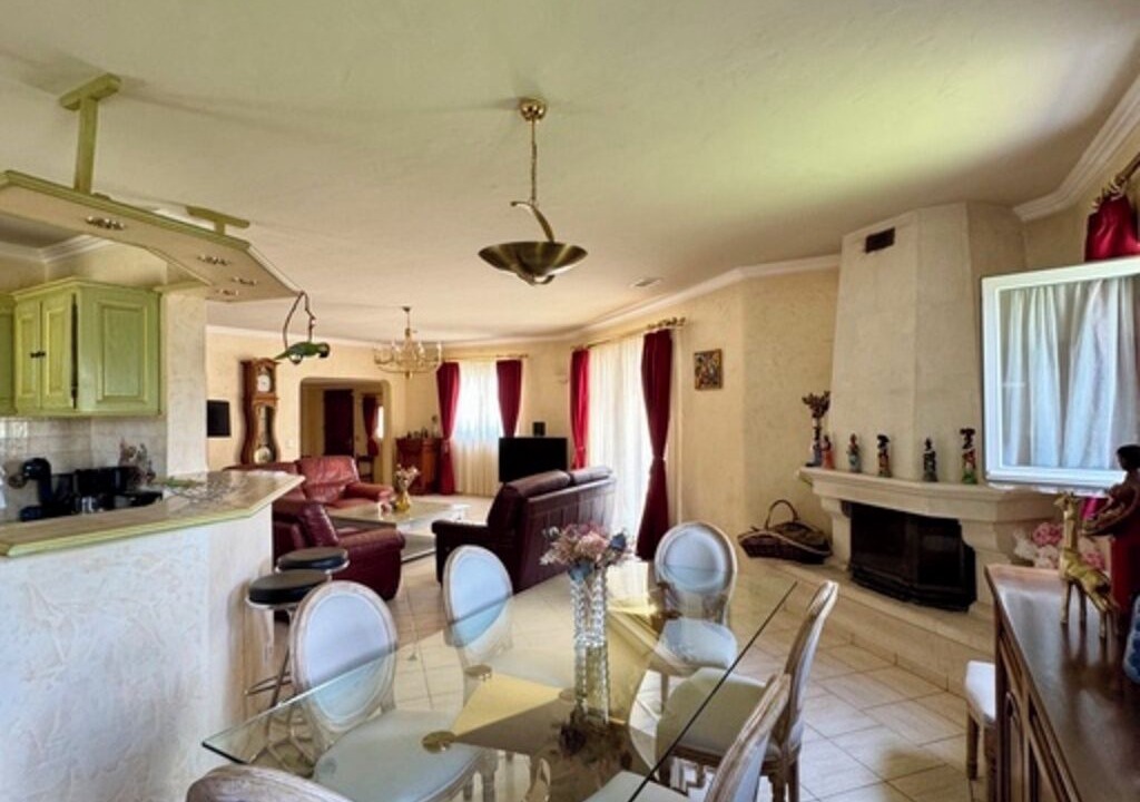 Photo of Others in Molleges