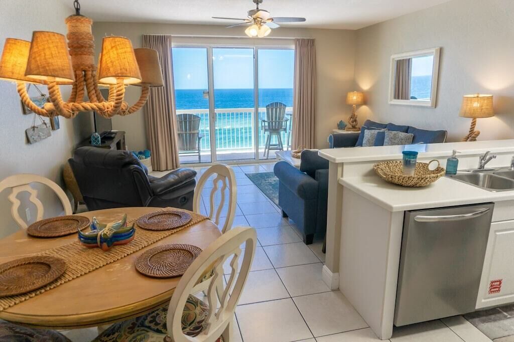 Photo of Livingroom in Miramar Beach