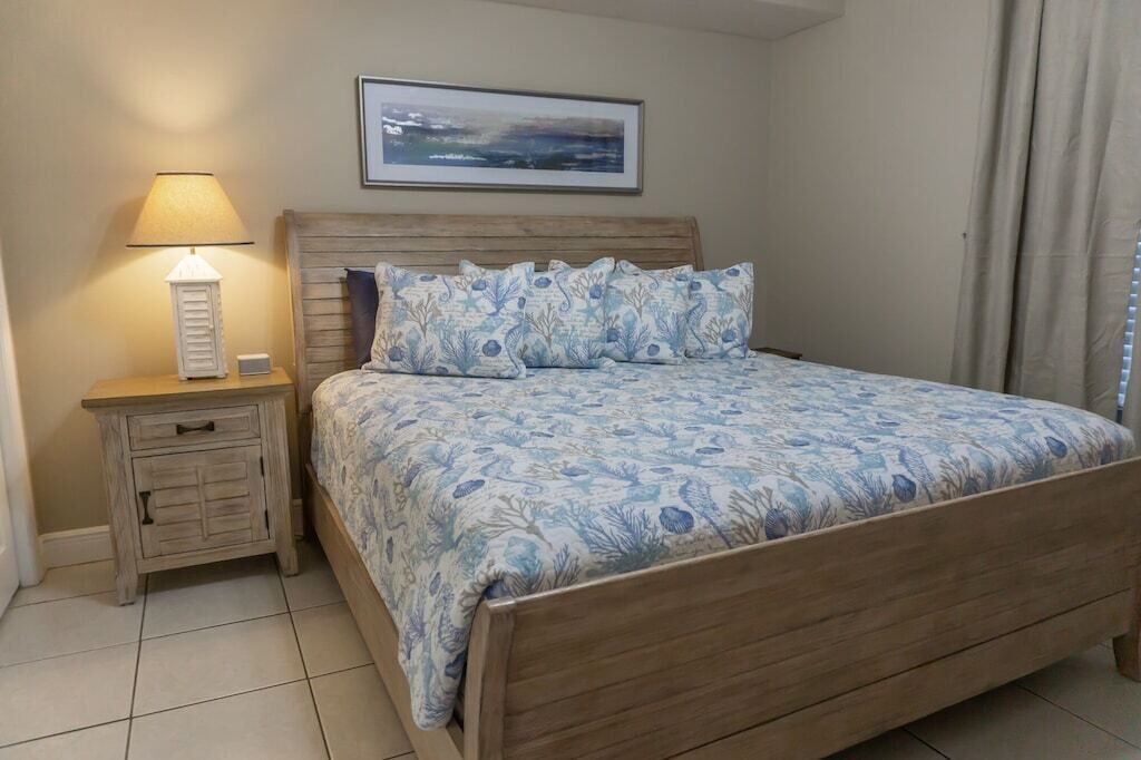 Photo of Bedroom in Miramar Beach