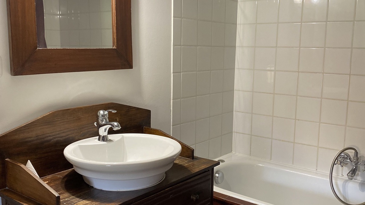 Photo of Bathroom in Cholet